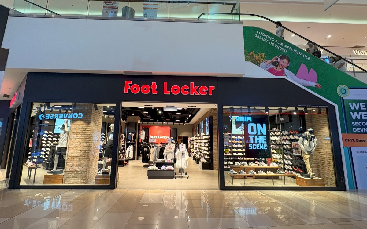 FOOT LOCKER
