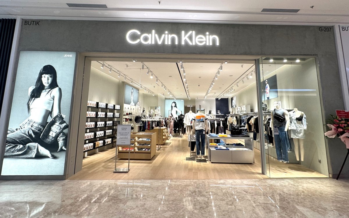 Calvin Klein, Malad - Unisex Wear - Infiniti Mall - Shopping Mall in Mumbai