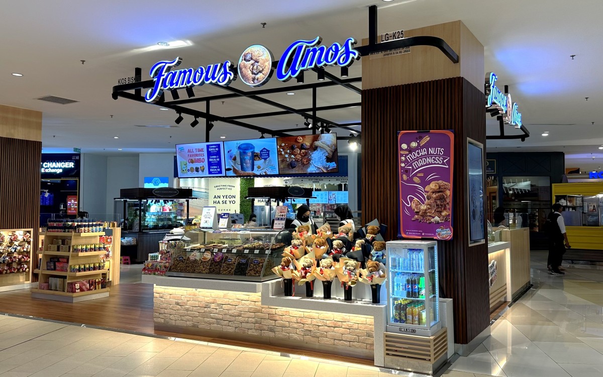 famous-amos-ioi-city-mall-sdn-bhd