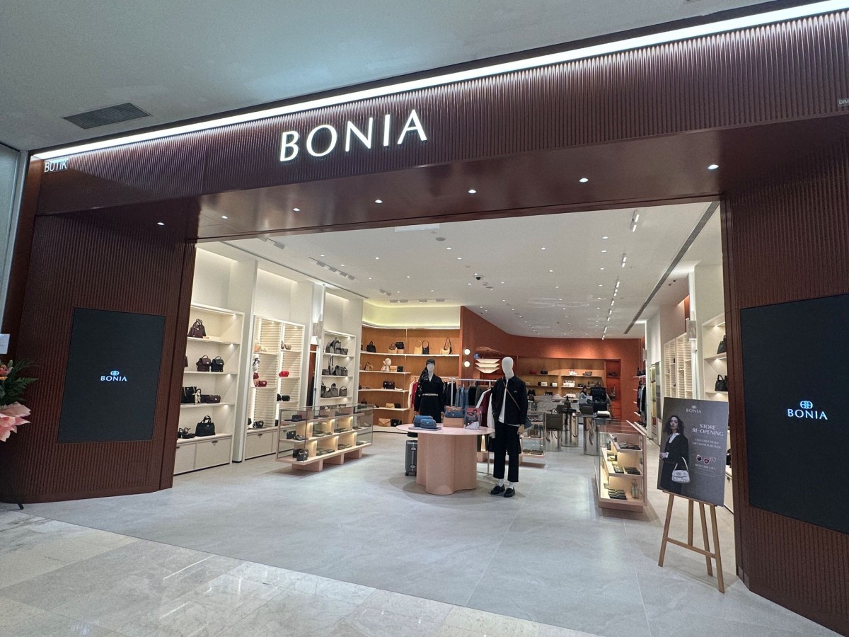 BONIA BONIA