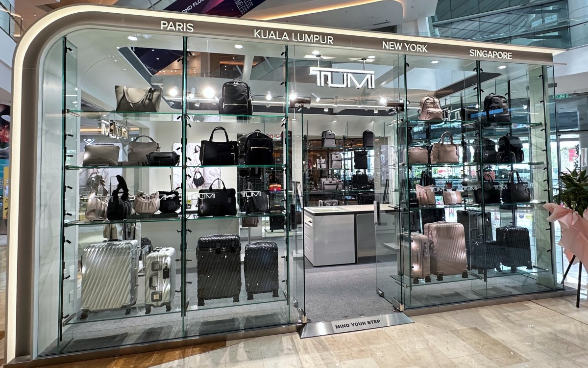 LOVISA IOI City Mall Sdn Bhd