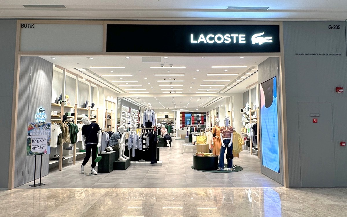 Mall lacoste store