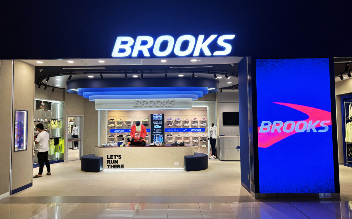 BROOKS