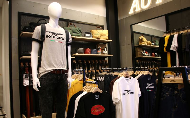 MOTO GUZZI IOI City Mall Sdn Bhd