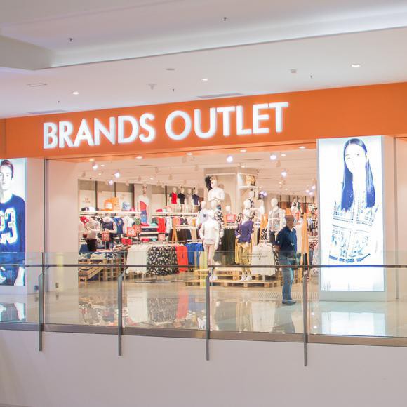 Brands outlet. Brand Outlet. My brands Outlet Баку.