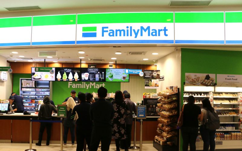 FAMILY MART